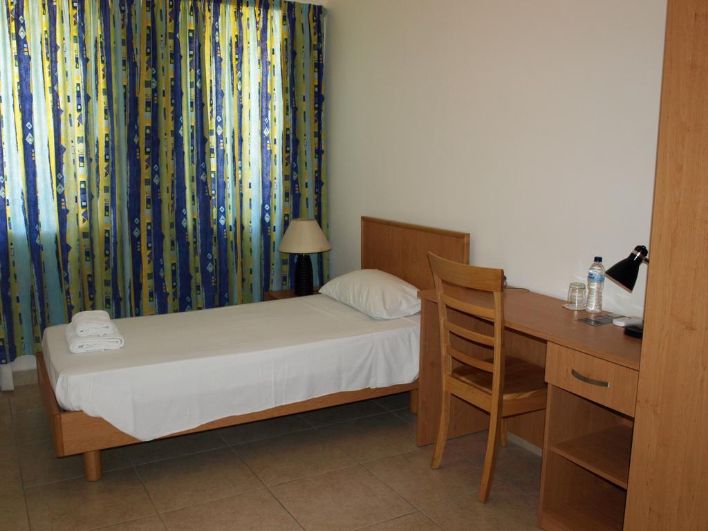 Rivotorto Retreat House Hotel Birkirkara Exterior photo